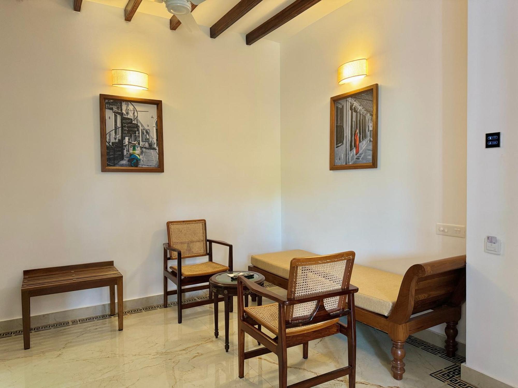 פונדיצ'רי La Plage Seaview Suites מראה חיצוני תמונה