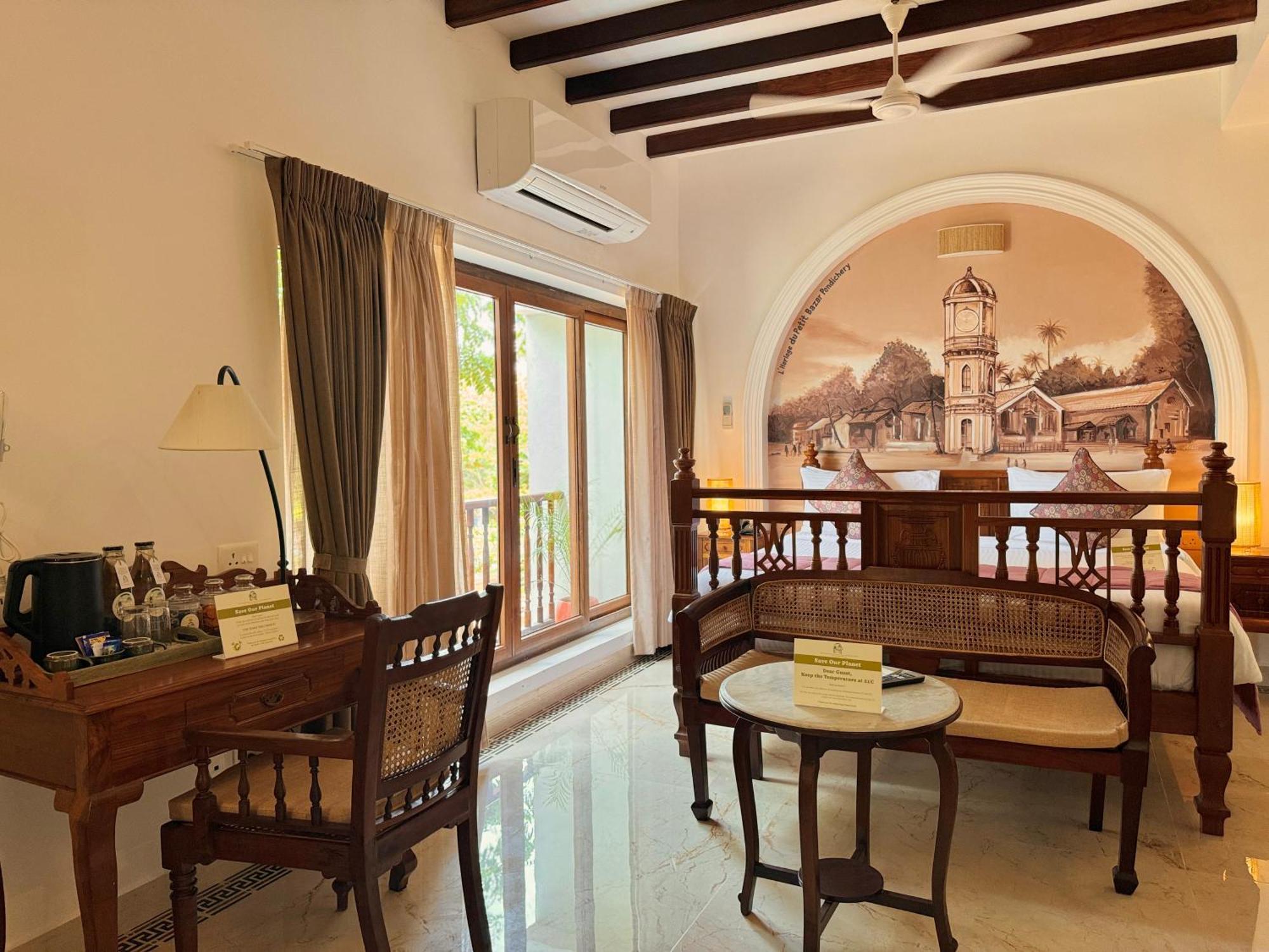 פונדיצ'רי La Plage Seaview Suites מראה חיצוני תמונה